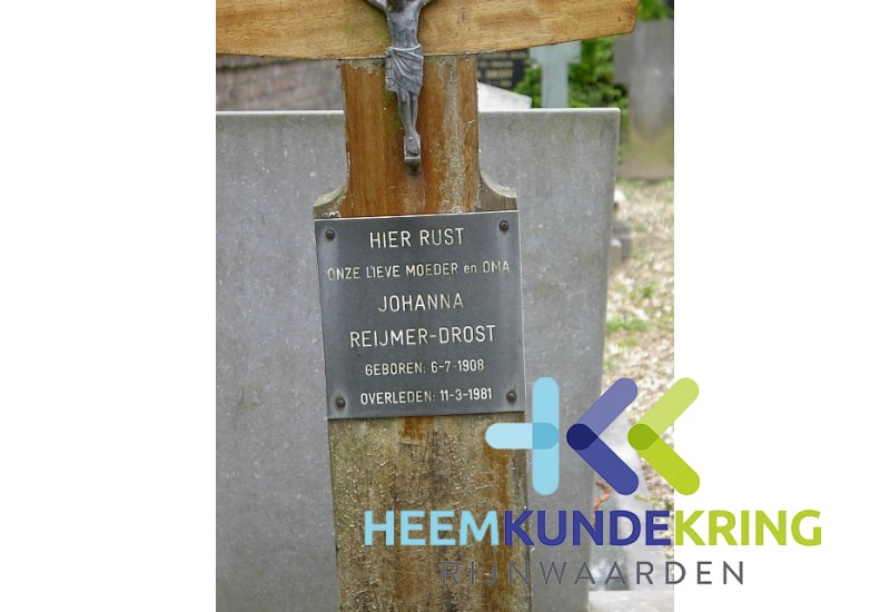 Grafstenen kerkhof Herwen Coll. HKR (104) J.Reijmer-Drost